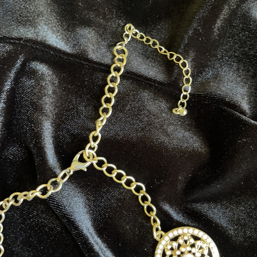 Necklace - Picture 4 of 4